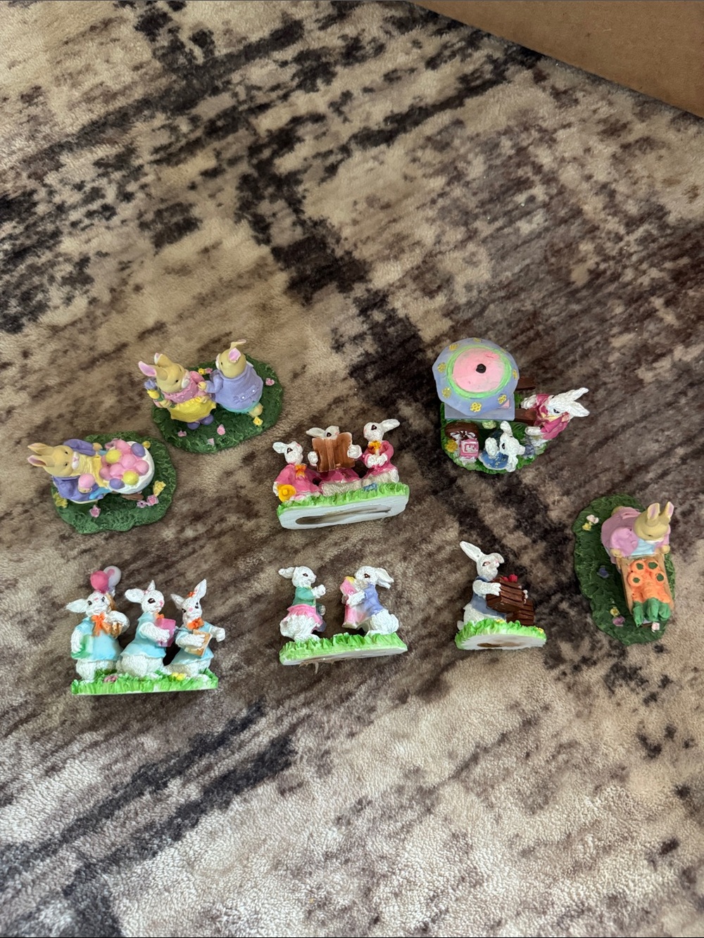 Hoppy Hollow Bunnies Easter Bunny Figurine Set - Pastel Multicolor